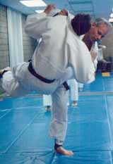 Neil Ohlenkamp throwing Bill Gaffney